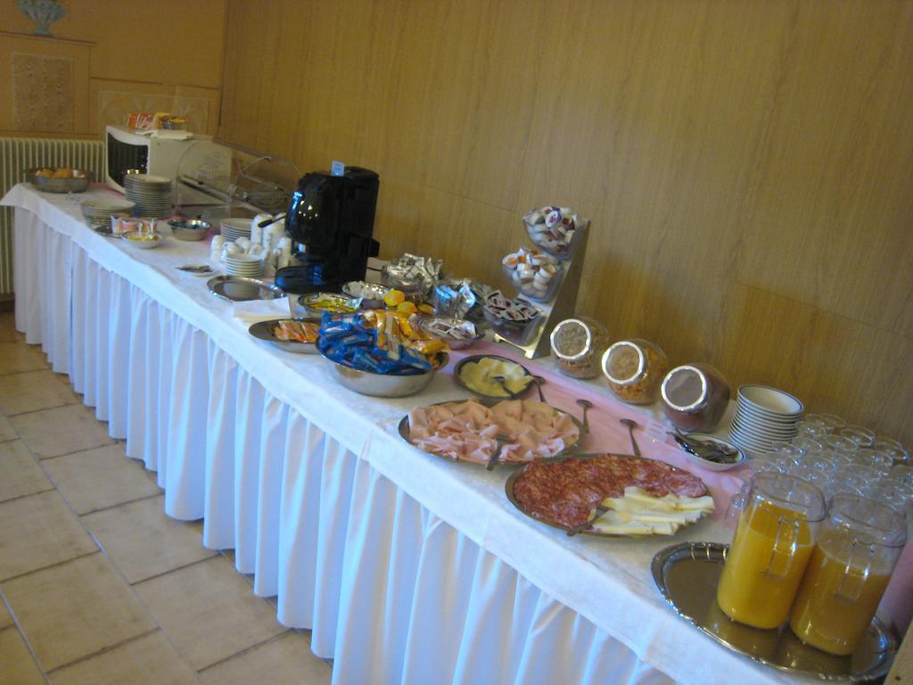 Casa Per Ferie Paola Di Rosa Hotel Arta Terme Eksteriør billede